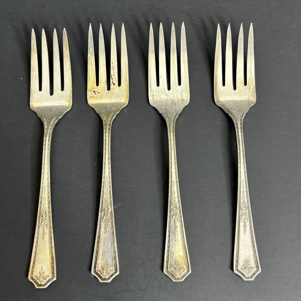 4 WM Rogers Mayfair Salad Forks Silverplate 1923 International Silver 6 1/8